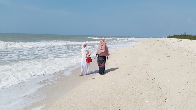 Destinasi pantai Remen