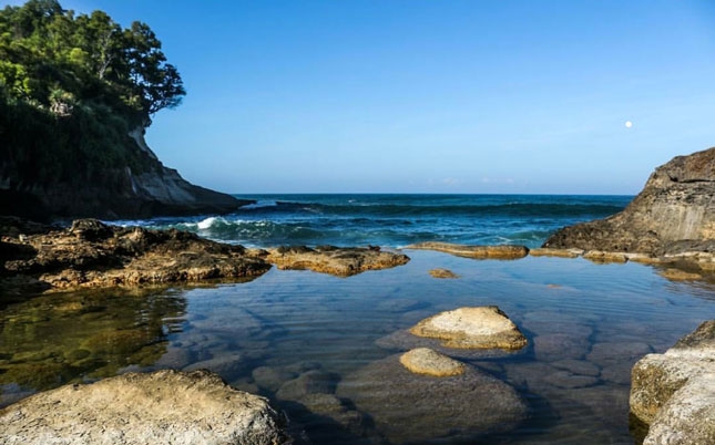 Keunikan pantai Ngandul